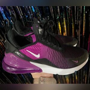 Kids size 6 is equivalent to womens 7 1/2
Nike kids Air Max 270 Purple and Black